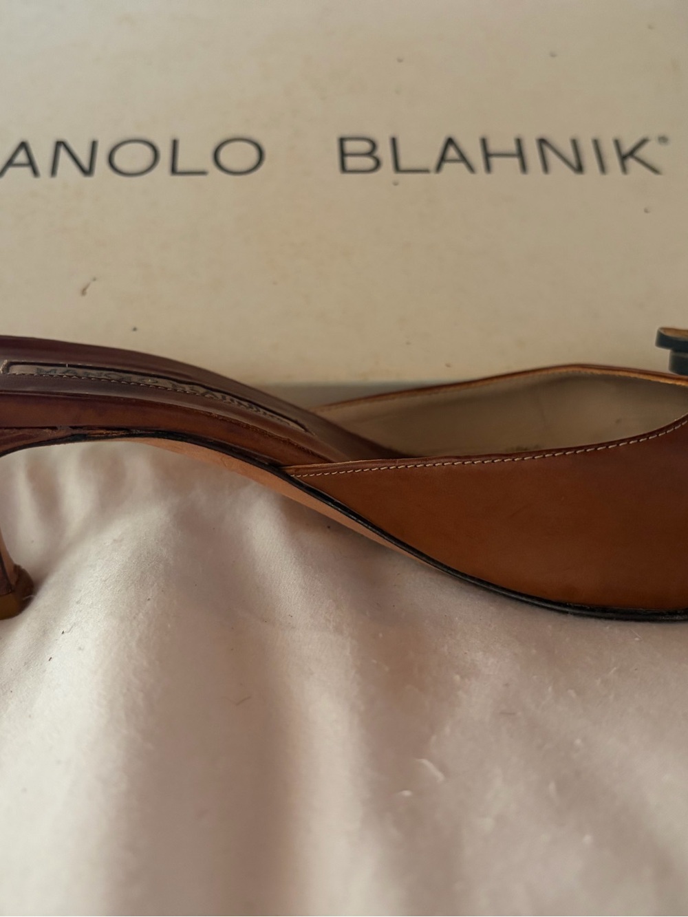 Manolo Blahnik Tan Leather Pointed Mule with Decorative Buckle - Picture 2 of 3